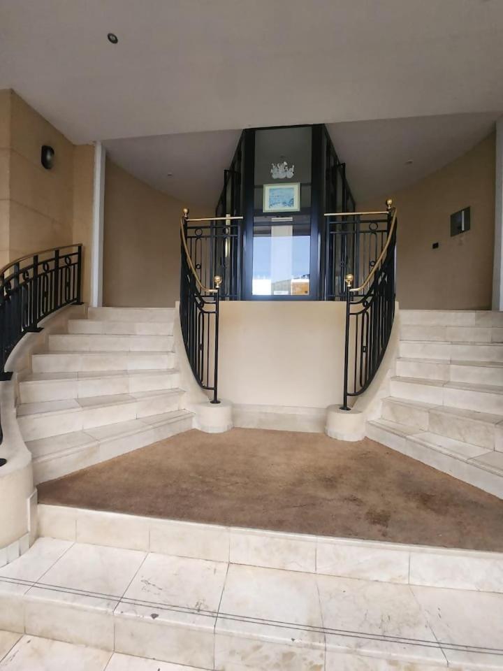 En Val D'erurope Apartment